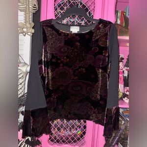 Worthington velvet mesh flare sleeve top Medium